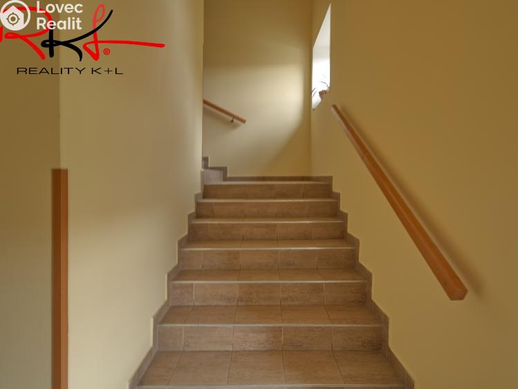 Prodej bytu 3+1 Veltrusy, Komenského č. 28