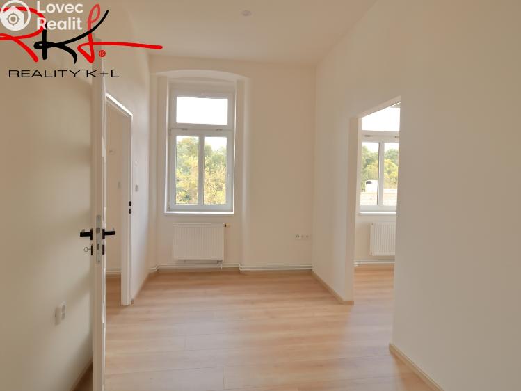 Prodej bytu 3+1 Veltrusy, Komenského č. 7