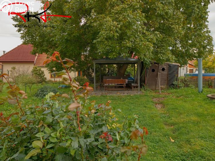 Prodej bytu 3+1 Veltrusy, Komenského č. 29