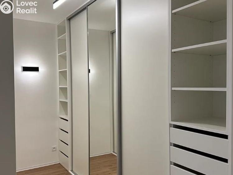 Pronájem rodinného domu Praha, Hornoměcholupská č. 22