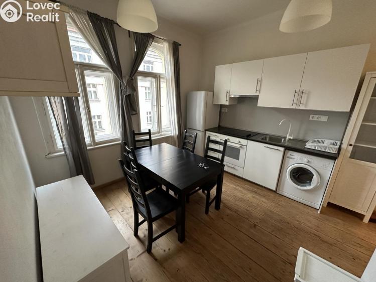 Rent apartment 2+1 Praha, Bořivojova č. 13