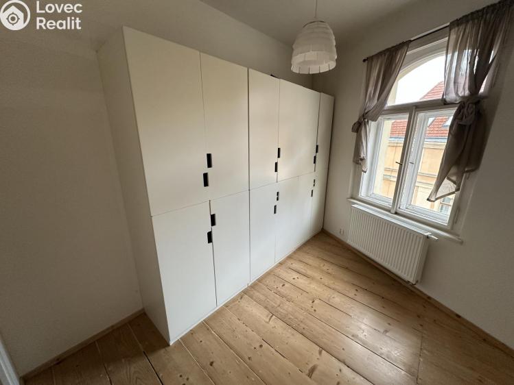 Rent apartment 2+1 Praha, Bořivojova č. 3