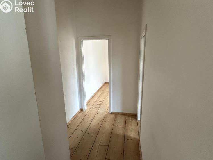 Rent apartment 2+1 Praha, Bořivojova č. 4