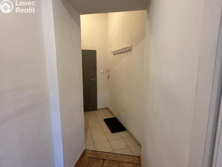 Rent apartment 2+1 Praha, Bořivojova č. 5