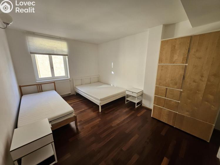 Pronájem bytu 3+KK Praha, Bořivojova č. 10