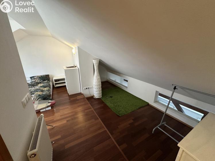 Pronájem bytu 3+KK Praha, Bořivojova č. 17