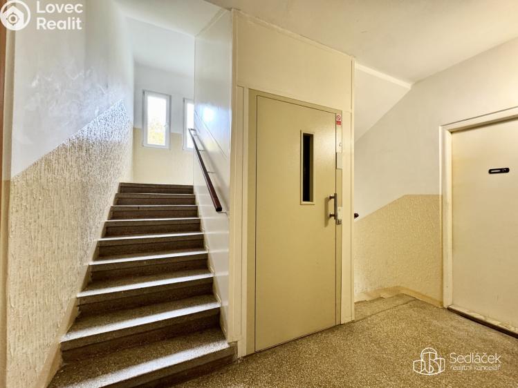 Pronájem bytu 1+1 Karlovy Vary, Krymská č. 13