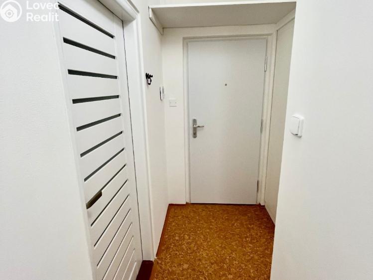 Pronájem bytu 1+1 Karlovy Vary, Krymská č. 13