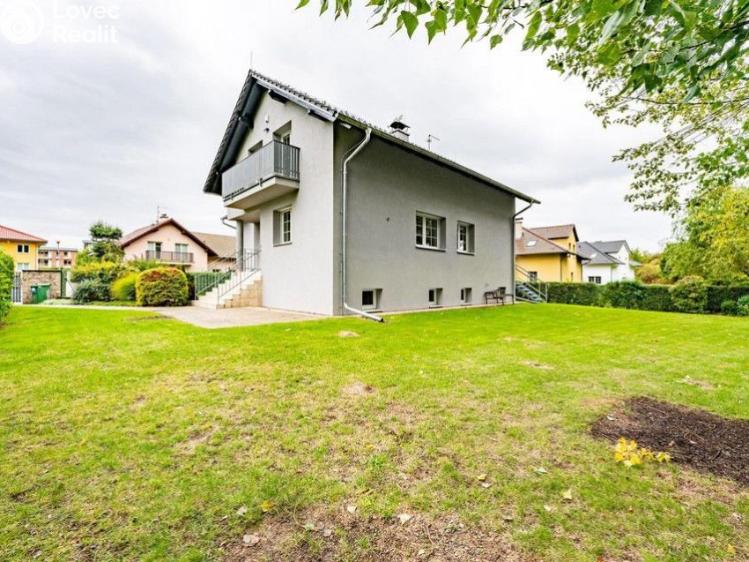 Pronájem rodinného domu Průhonice č. 2
