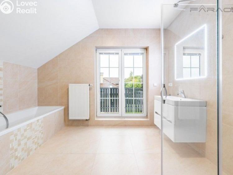 Pronájem rodinného domu Průhonice č. 15