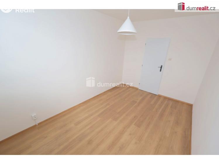 Pronájem bytu 2+KK Praha 12, Pšenčíkova č. 16