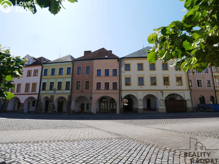 Pronájem bytu 1+KK Hradec Králové, Malé náměstí č. 1