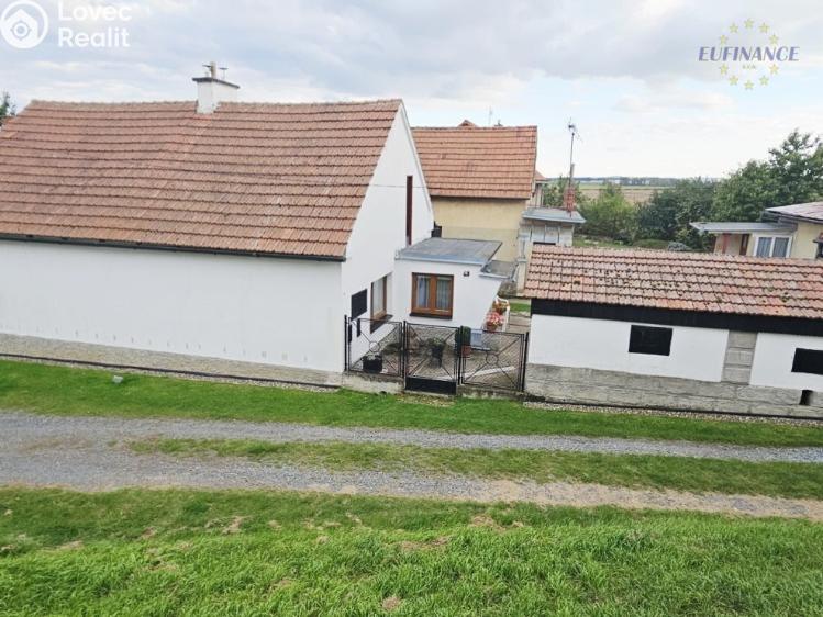 Pronájem rodinného domu Vojkovice č. 1