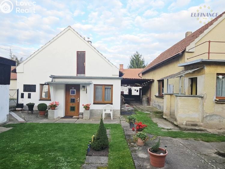 Pronájem rodinného domu Vojkovice č. 41