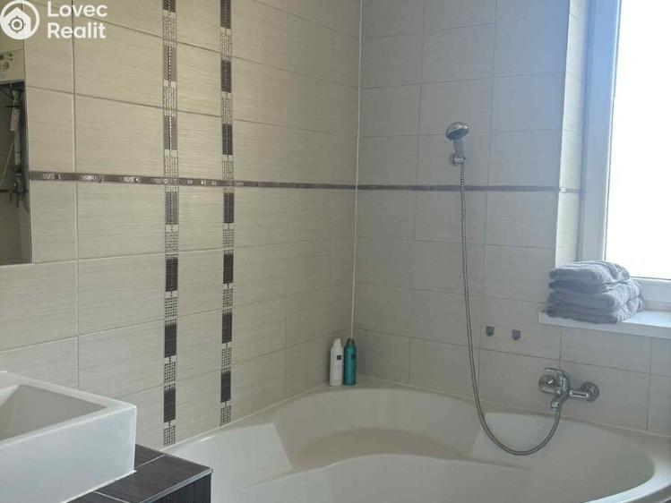 Pronájem bytu 3+1 Ostrava, Kosmova č. 8