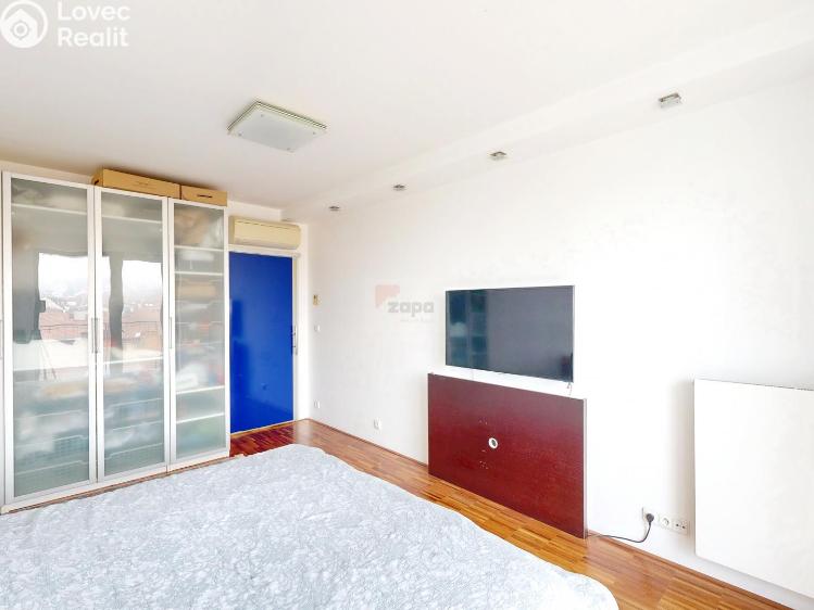 Prodej bytu 3+KK Praha, Kališnická 379/10 č. 12