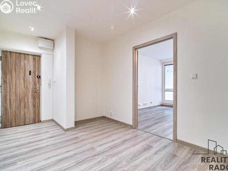 Оренда квартири 2+1 Frýdek-Místek, Lískovecká 221 č. 15