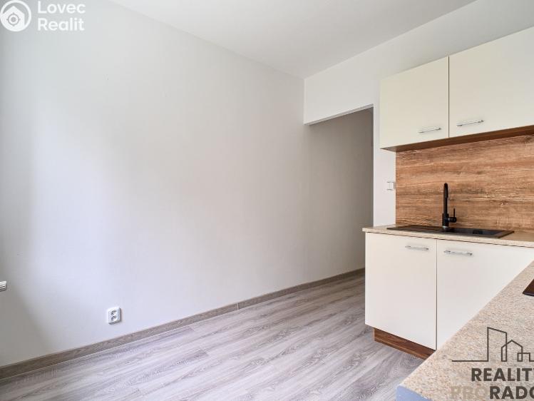 Pronájem bytu 2+1 Frýdek-Místek, Lískovecká 221 č. 8