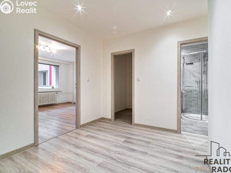 Pronájem bytu 2+1 Frýdek-Místek, Lískovecká 221 č. 16