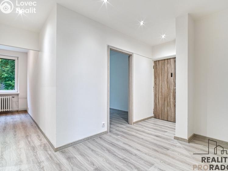 Pronájem bytu 2+1 Frýdek-Místek, Lískovecká 221 č. 17