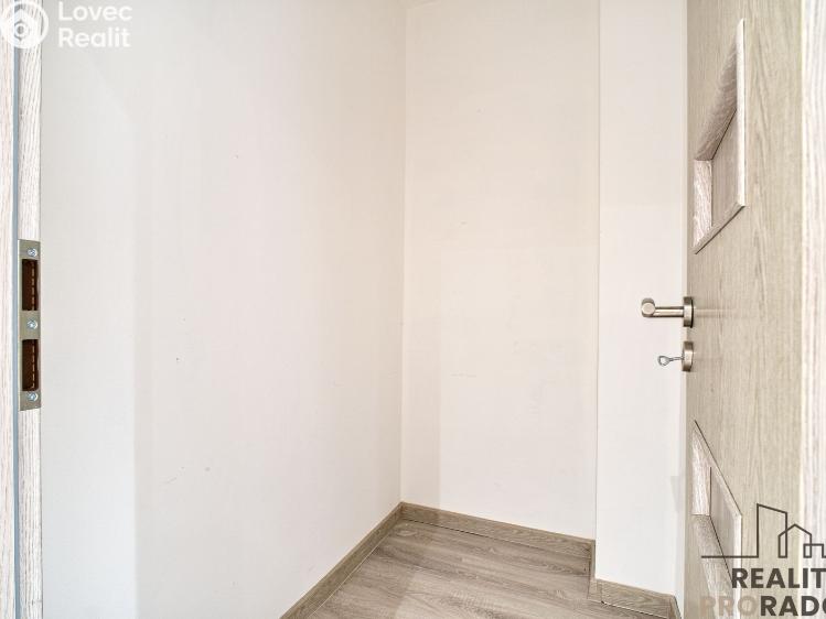Pronájem bytu 2+1 Frýdek-Místek, Lískovecká 221 č. 18
