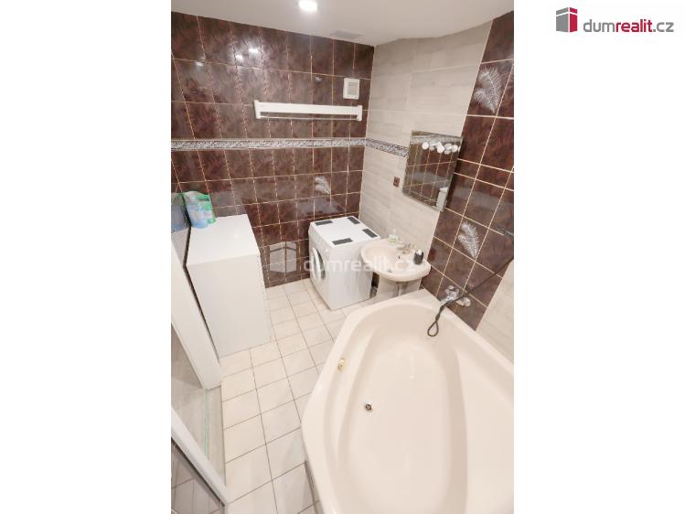 Оренда квартири 3+KK Praha-Petrovice, Frostova č. 23