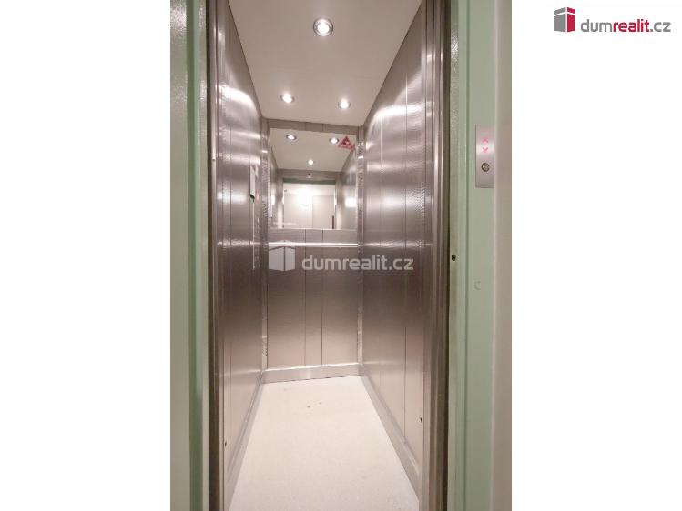 Оренда квартири 3+KK Praha-Petrovice, Frostova č. 29