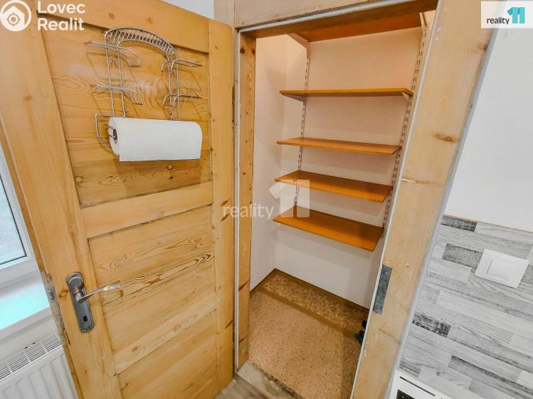 Prodej bytu 2+1 Cheb, Májová č. 9