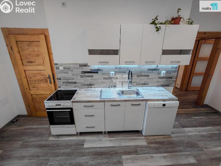 Sale apartment 2+1 Cheb, Májová č. 15