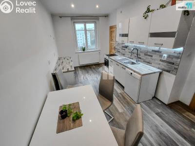 Prodej bytu 2+1 Cheb, Májová č. 3