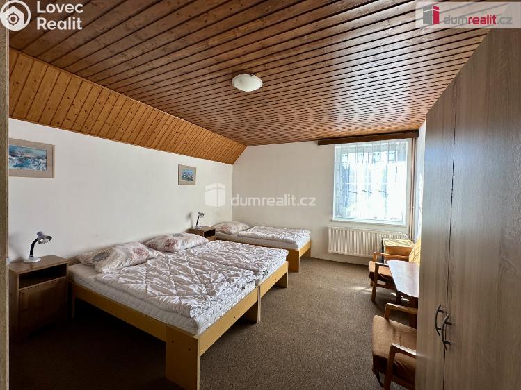 Prodej ubytovacího zařízení Pernink, Školní louka č. 8