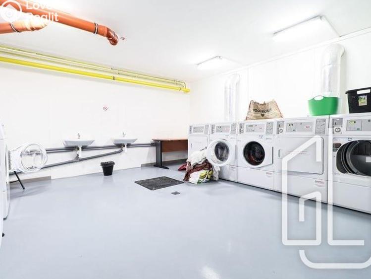 Rent apartment 1+KK Praha, Křížová č. 9