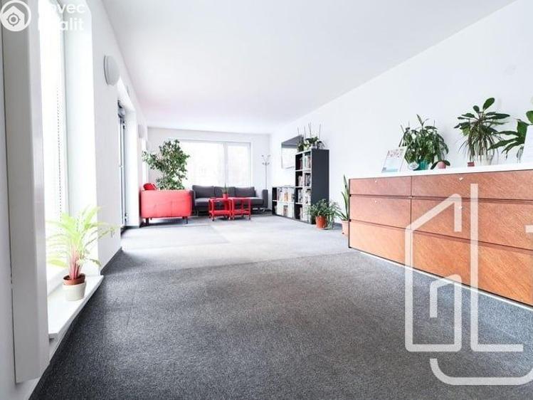 Rent apartment 1+KK Praha, Křížová č. 10