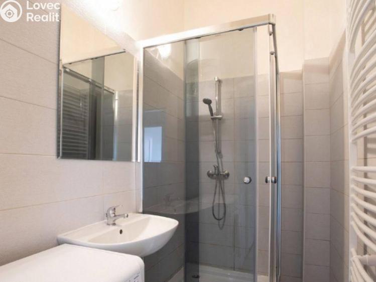 Rent apartment 2+KK Praha, Nad Kajetánkou č. 4