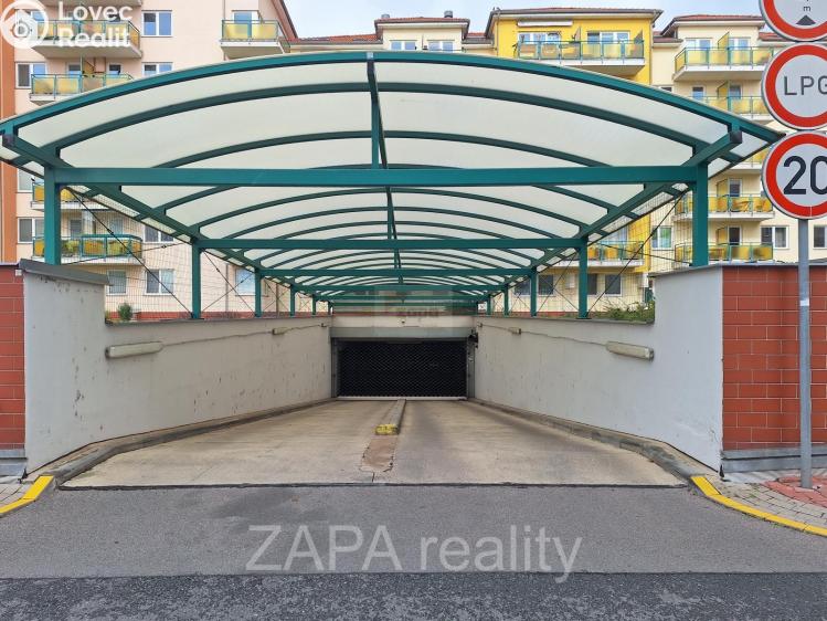 Pronájem bytu 4+KK Praha, Padovská 585/2 č. 24