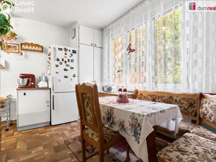 Prodej bytu 3+1 Karlovy Vary, Gagarinova č. 4