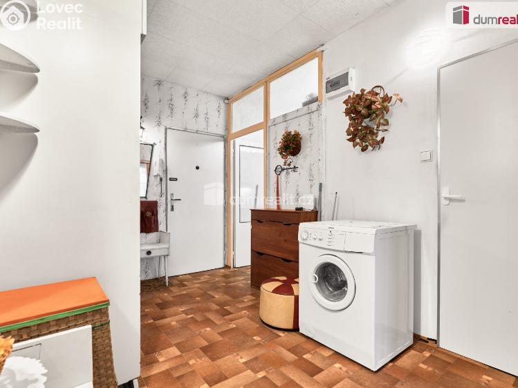 Prodej bytu 3+1 Karlovy Vary, Gagarinova č. 7