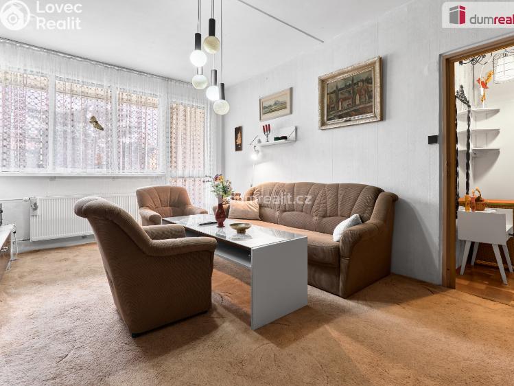 Prodej bytu 3+1 Karlovy Vary, Gagarinova č. 11