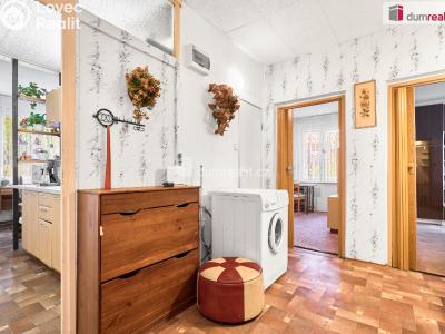 Prodej bytu 3+1 Karlovy Vary, Gagarinova č. 6