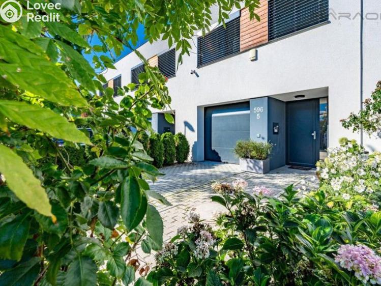 Prodej rodinného domu Praha, Sukovská č. 30