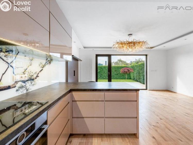 Prodej rodinného domu Praha, Sukovská č. 12