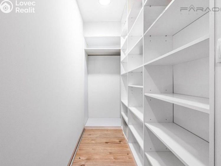 Prodej rodinného domu Praha, Sukovská č. 16