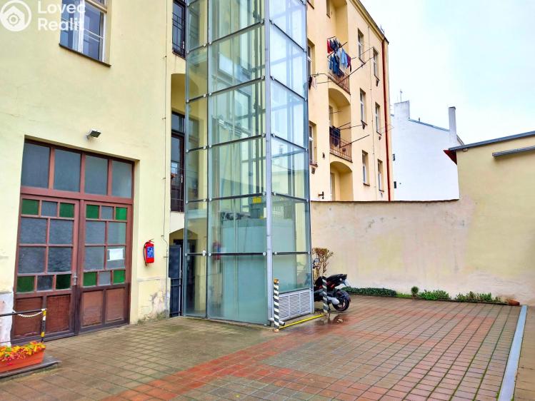 Prodej skladového prostoru Praha, Vlastislavova 578/12 č. 4