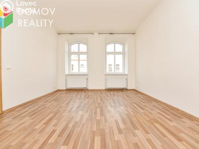 Pronájem bytu 1+1 Králův Dvůr, Bezručova 94 č. 5