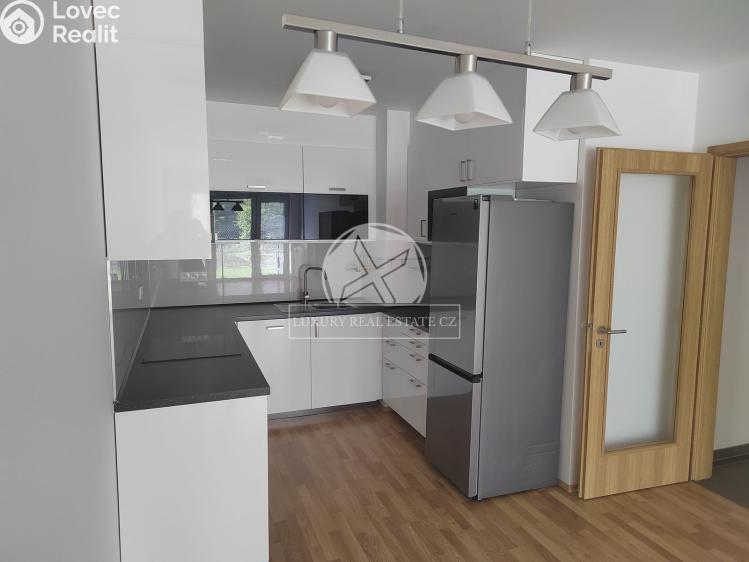 Prodej bytu 3+KK Praha, Zvěřinova 3452/1 č. 6