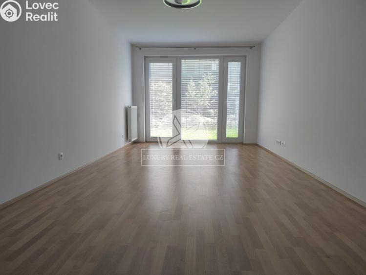 Prodej bytu 3+KK Praha, Zvěřinova 3452/1 č. 13