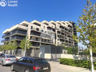 Prodej bytu 3+KK Praha, Zvěřinova č. 2