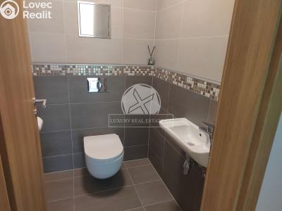 Продаж квартири 3+KK Praha, Zvěřinova č. 9