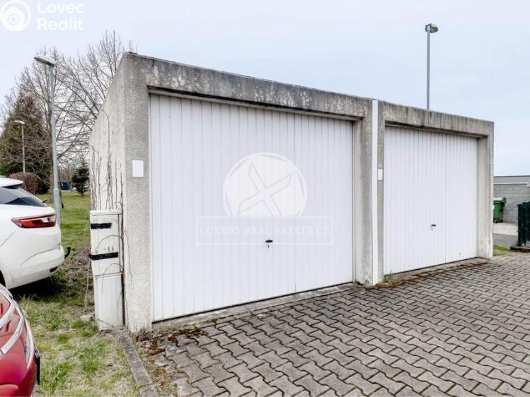 Prodej bytu 3+KK Průhonice, U Hájovny č. 17