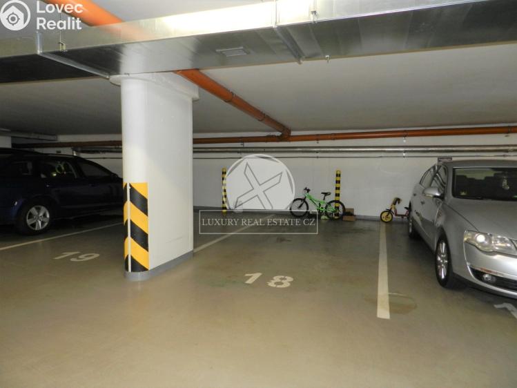 Prodej bytu 3+KK Praha, Radouňova 2681/24 č. 12